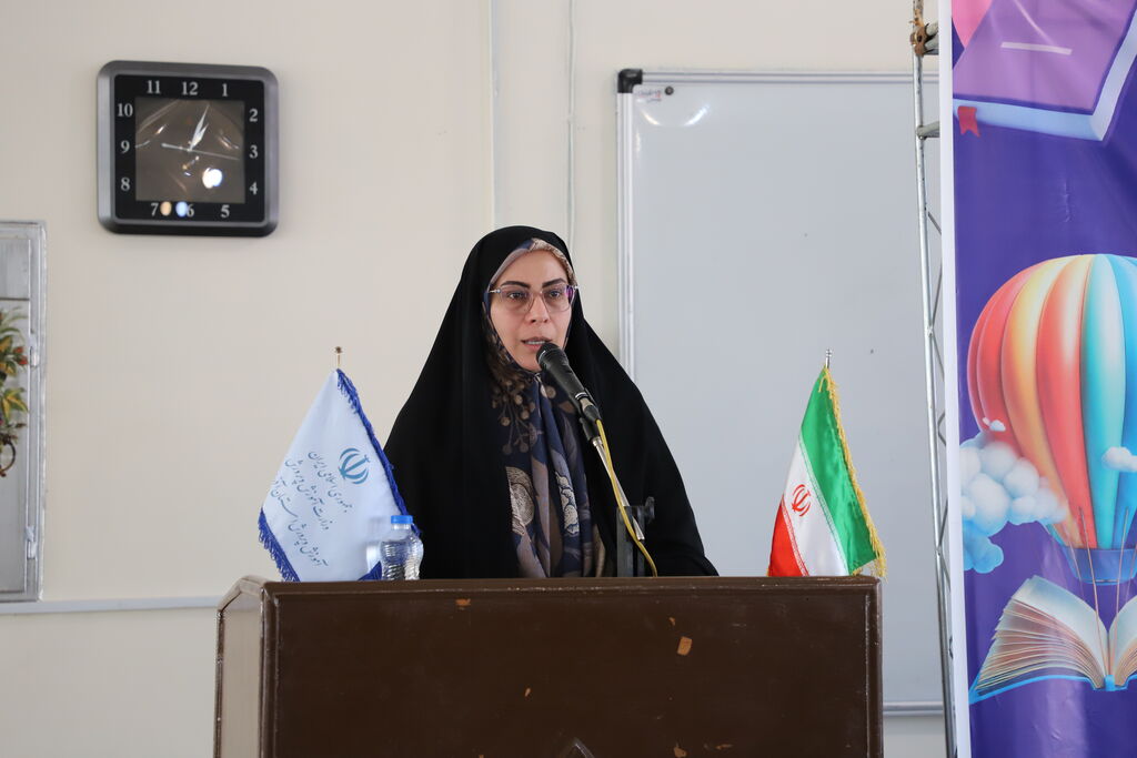 عهد و پیمان دانش آموزان با کتاب