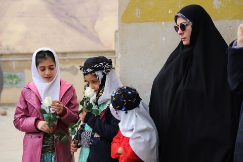 افتتاح کتابخانه و اتاق بازی و سرگرمی در مدرسه ی روستای کرد کندی توسط پایگاه مقاومت بسیج شهید رسول فرخی اداره کل کانون پرورش فکری کودکان و نوجوانان استان آذربایجان غربی