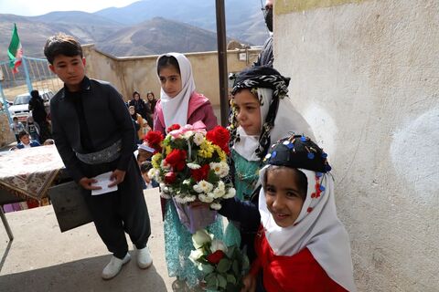 افتتاح کتابخانه و اتاق بازی و سرگرمی در مدرسه ی روستای کرد کندی توسط پایگاه مقاومت بسیج شهید رسول فرخی اداره کل کانون پرورش فکری کودکان و نوجوانان استان آذربایجان غربی