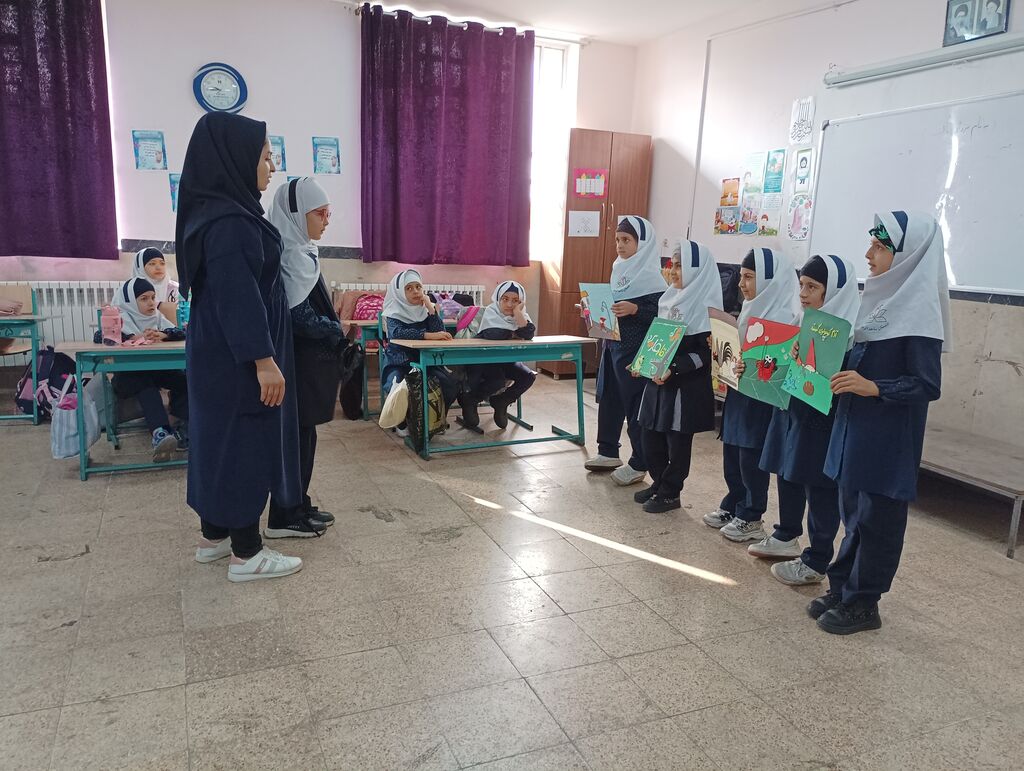 «خواندن برای همدلی» شعار فعالیتهای مراکز فرهنگی و هنری کانون استان قزوین در هفته کتاب