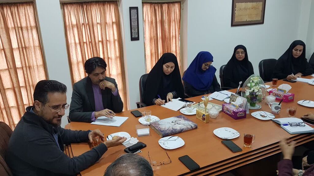 برنامههای اختتامیه جشنواره فلسفه برای کودک و نوجوان در کانون کرمانشاه