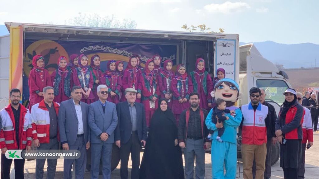 کامیونت نمایش سیار کانون در آیین افتتاح بیمارستان صحرایی