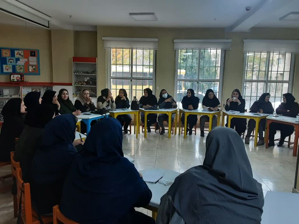 همکاران کانون البرز در نشستهای کتابخوانی و نقد ادبی شرکت کردند