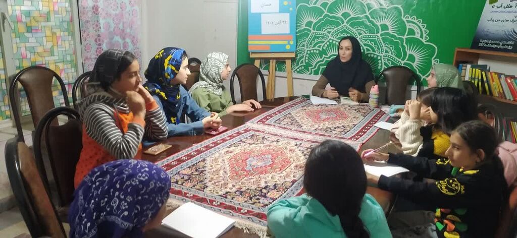 اجرای برنامه «کتابها میفهمند» در مراکر فرهنگی- هنری همدان