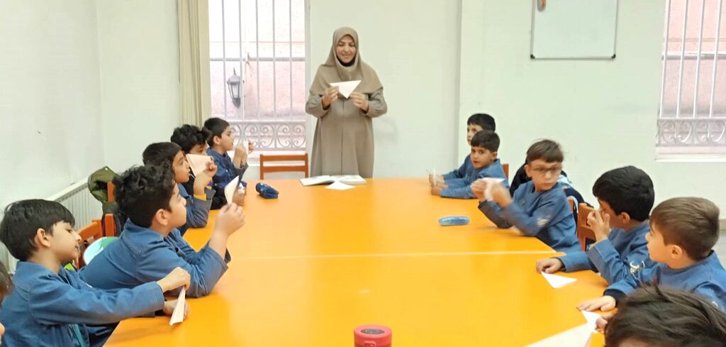 ویژهبرنامههای مراکز کانون استان تهران در هفته کتاب و کتابخوانی