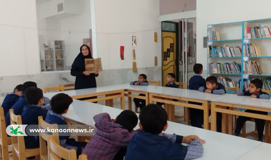 گرامیداشت هفته کتاب و کتابخوانی در شهرستان خاتم برگزار شد