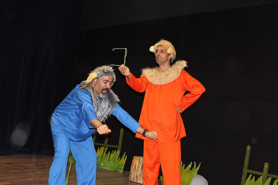 بیش از هزار دانشآموز نمایش هیولیا را تماشا کردند