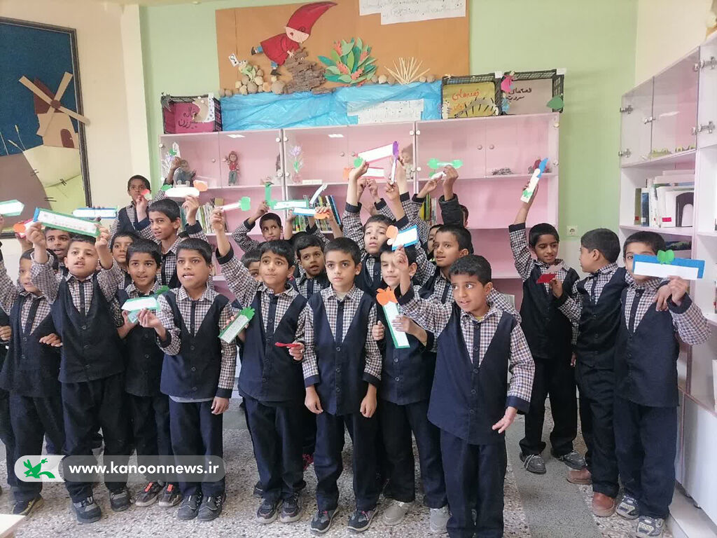 هفته کتاب یزد جشن کتاب و کتابخوانی در شهرستان بهاباد برگزار شد