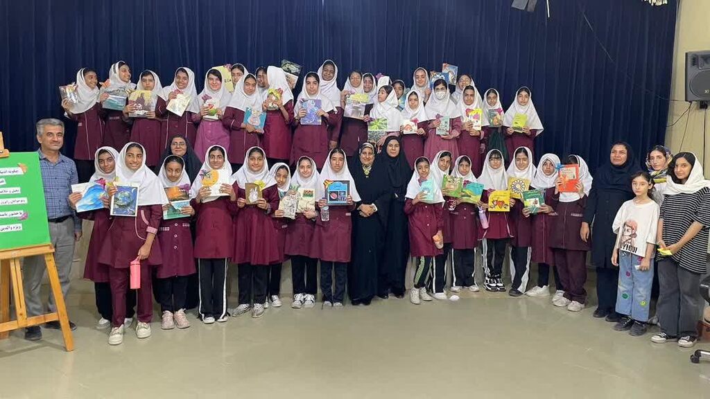 کانون هرمزگان نشست «چگونه ادبیات داستانی و قصه گویی، تخیل و خلاقیت کودکان و نوجوانان را پرورش می دهد؟»