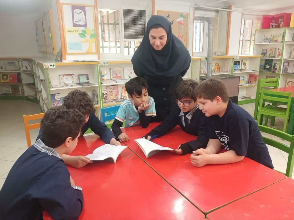 ویژهبرنامههای مراکز کانون استان تهران در هفته کتاب و کتابخوانی