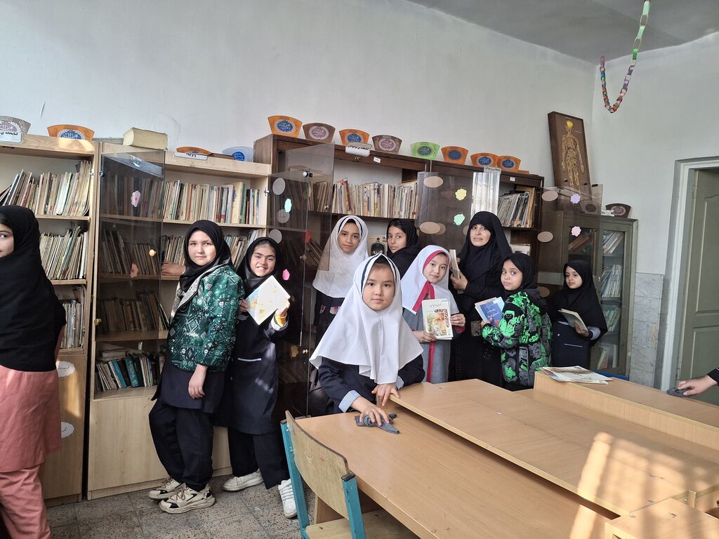 ویژهبرنامههای مراکز کانون استان تهران در هفته کتاب و کتابخوانی
