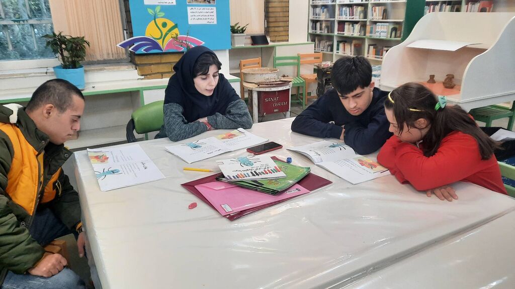 ویژهبرنامههای مراکز کانون استان تهران در هفته کتاب و کتابخوانی