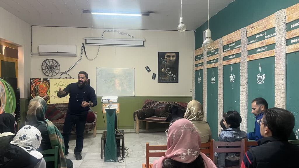 آموزش تکنیکهای قصهگویی آیینی سنتی در کانون کرمانشاه