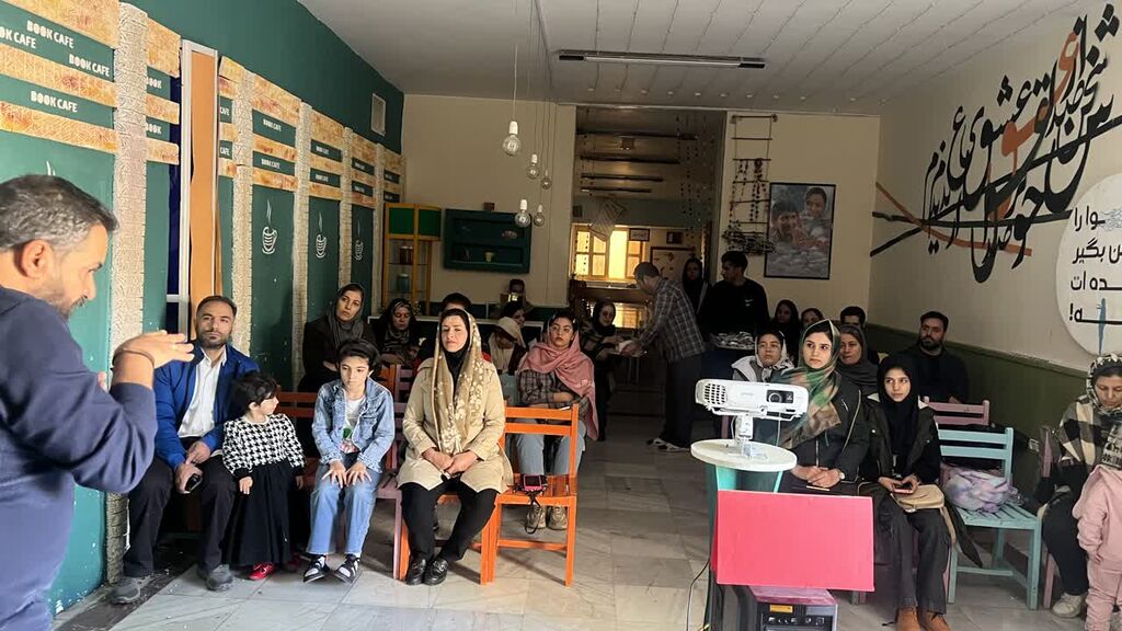 آموزش تکنیکهای قصهگویی آیینی سنتی در کانون کرمانشاه