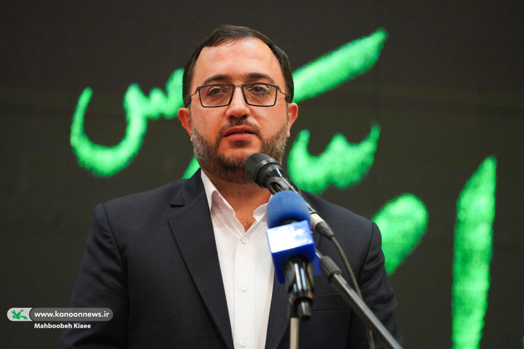شب همدلی اهالی ادبیات کودک و نوجوان در کانون با شما میتوان کارهای بزرگ انجام داد