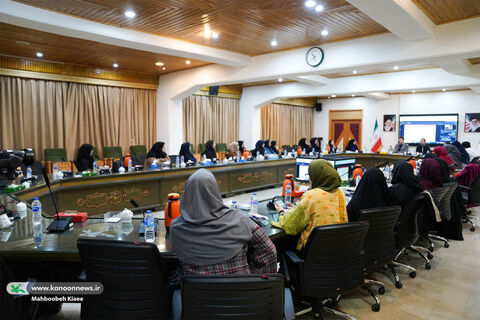 نشست تبیین ضـرورت و اهمیت فراگیری علوم و فناوریهای نوین