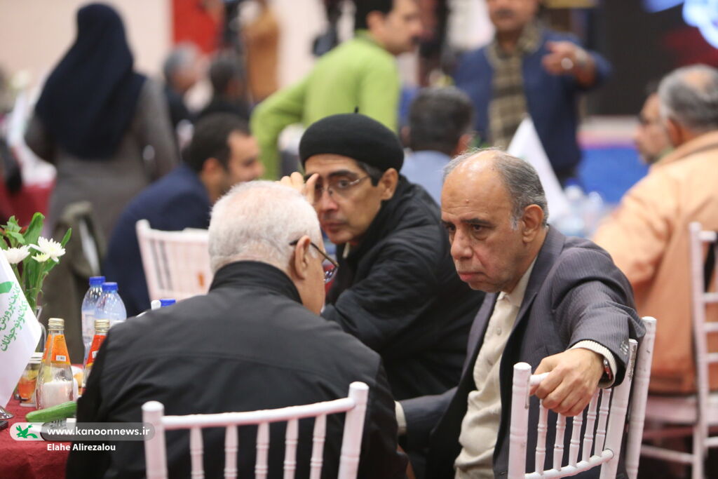 چه کسی گفته کودکان امروز کتاب نمیخوانند؟