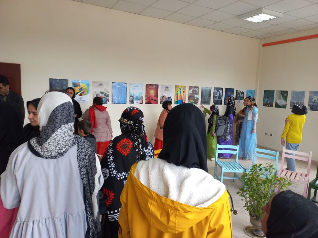 مسابقه نقاشی بهمناسبت هفته بسیج در مرکز روانسر