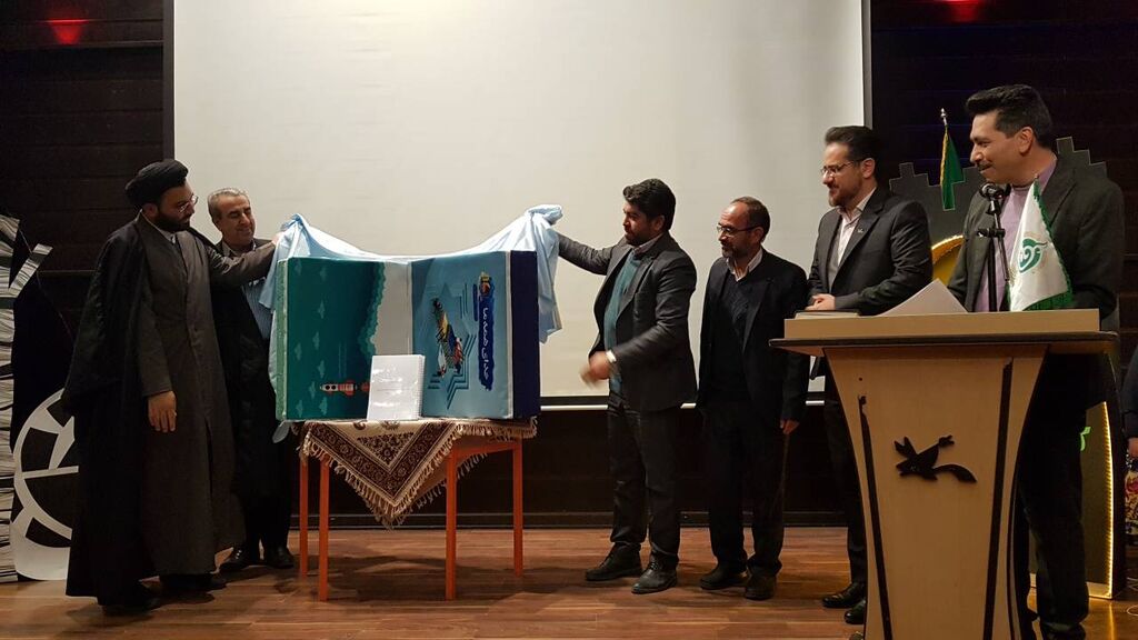رونمایی از آثار سه رونمایی مختلف از آثار فاخر فلسفی در کانون کرمانشاه