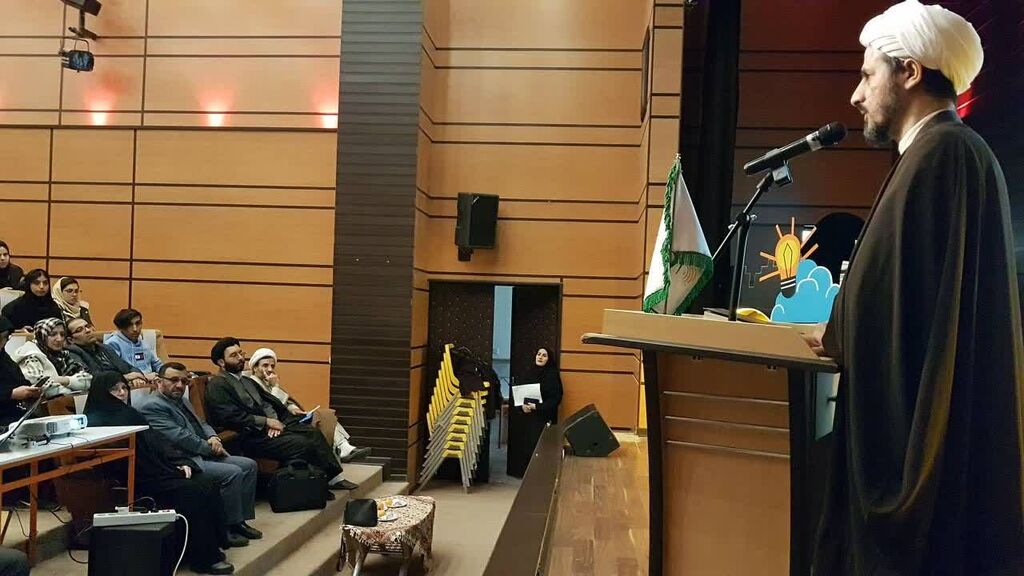 سخنرانی حجتالاسلام دکتر صدیقی مدیر مجمع عالی حکمت کرمانشاه