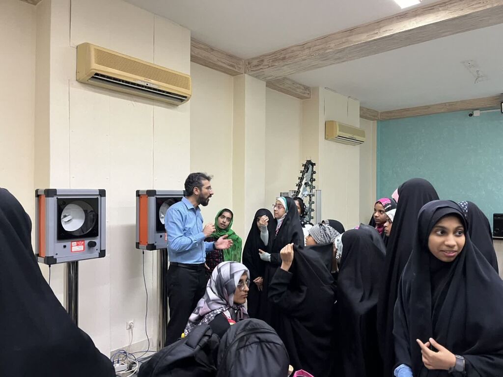 اردوی یک شب در کانون دختران محله گلزار شهدا اردوی یک شب در کانون دختران محله گلزار شهدا