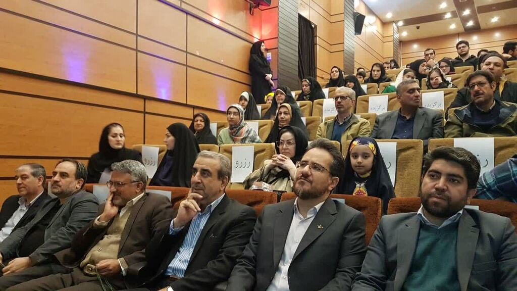 آیین پایانی دومین جشنواره ملی فلسفه برای کودک و نوجوان برگزار شد