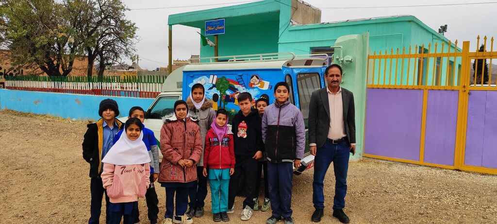 آغاز به کار واحد سیار کانون آباده؛ امیدی تازه برای کودکان و نوجوانان کمبرخوردار