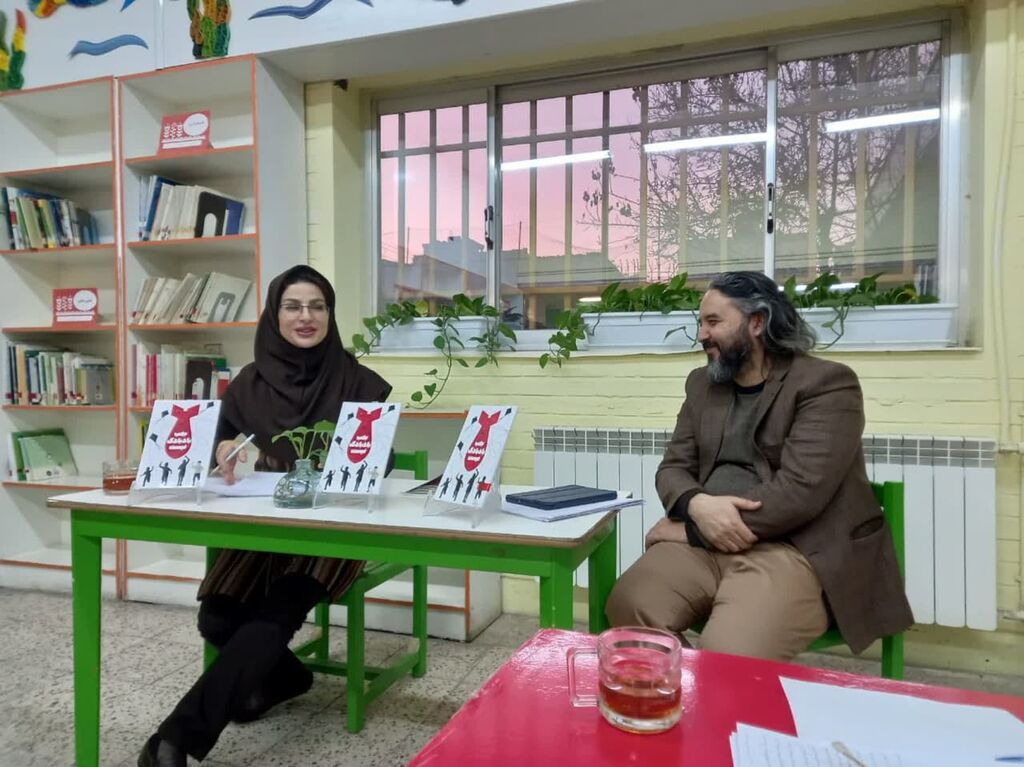 صدوشصت و دومین انجمن ادبی آفتاب با حضور اعضای انجمن ادبی آفتاب برگزار شد