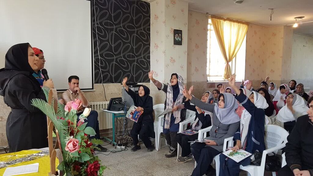 کانون کرمانشاه ویژهبرنامه روز معلولان را اجرا کرد