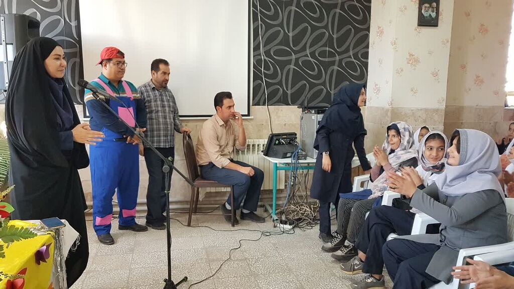 کانون کرمانشاه ویژهبرنامه روز معلولان را اجرا کرد