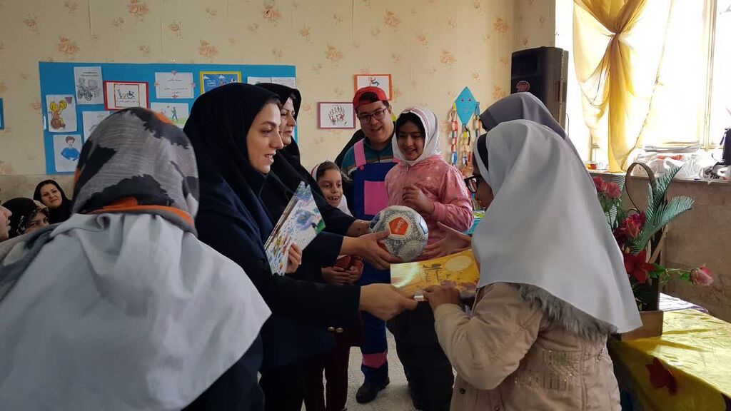 کانون کرمانشاه ویژهبرنامه روز معلولان را اجرا کرد