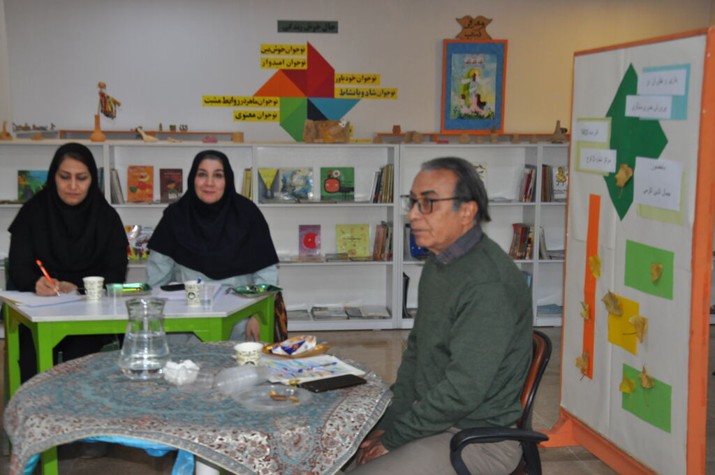 دوره آموزش بازی - البرز «بازی، عامل رشد همه جانبه کودکان و  راه درست مواجه  شدن با چالشهاست»