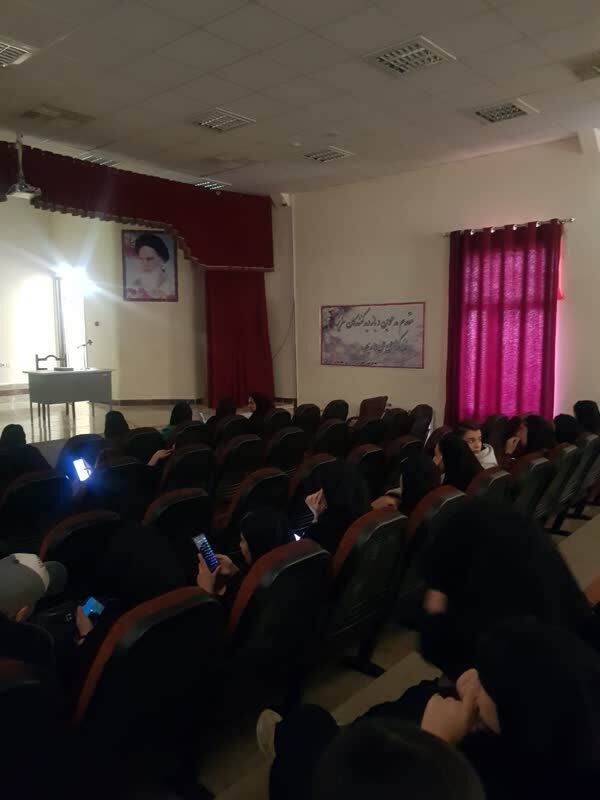 اکران فیلم "باغ کیانوش" در مراکز کانون استان ایلام