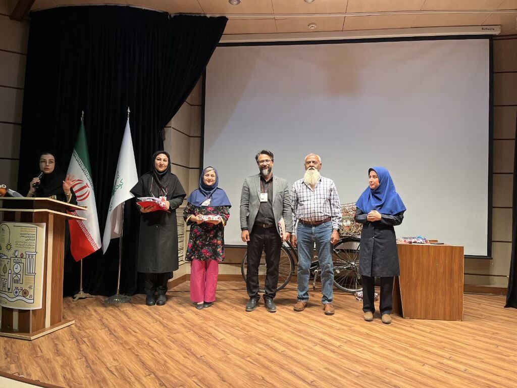 رقابت بیش از ۷۰ قصهگو در مجتمع آفرینش معرفی برگزیدگان مرحله کتابخانهای بیست و ششمین جشنواره بینالمللی قصهگویی مجتمع آفرینش