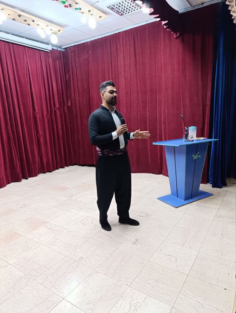 کارگاه روانشناسی زبان بدن در کانون روانسر