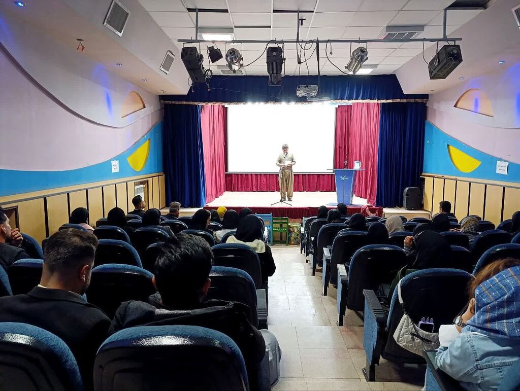 کارگاه روانشناسی زبان بدن در کانون روانسر