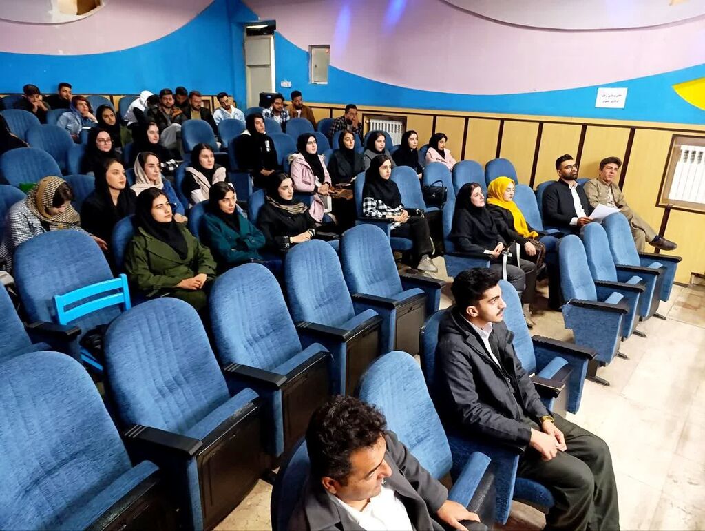 کارگاه روانشناسی زبان بدن در کانون روانسر