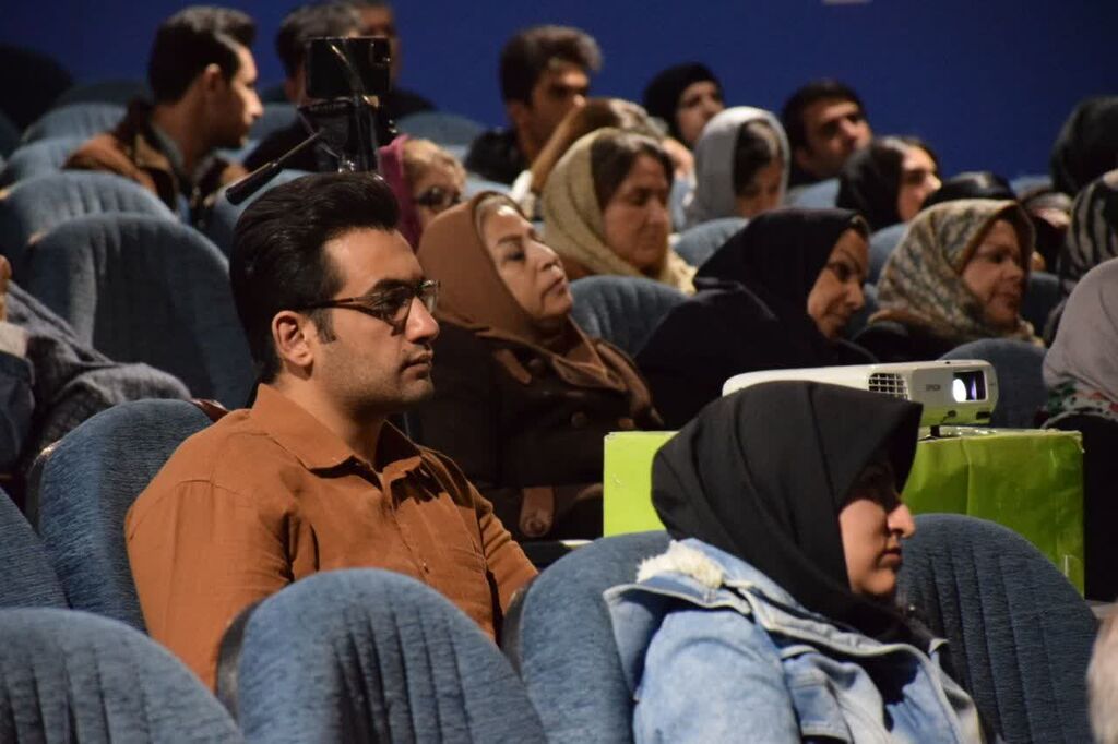 دومین کارگاه کرمانشاهشناسی در مجتمع آفرینش کرمانشاه