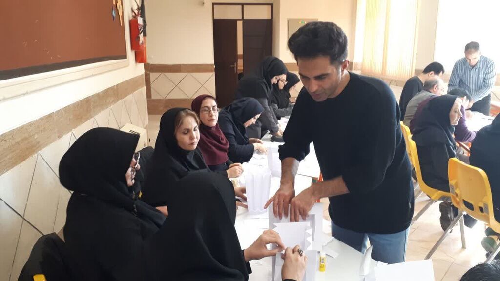 پاپآپ به کانون کرمانشاه آمد