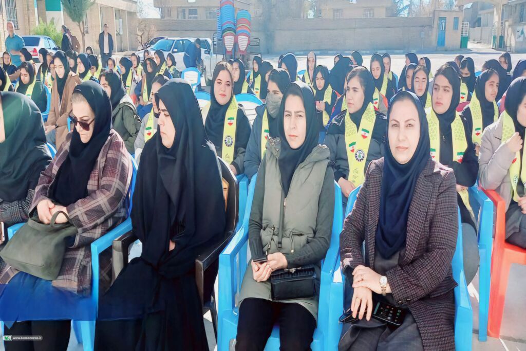 مهارتهای ارتباطی کلید واژه مقابله با آسیبهای اجتماعی