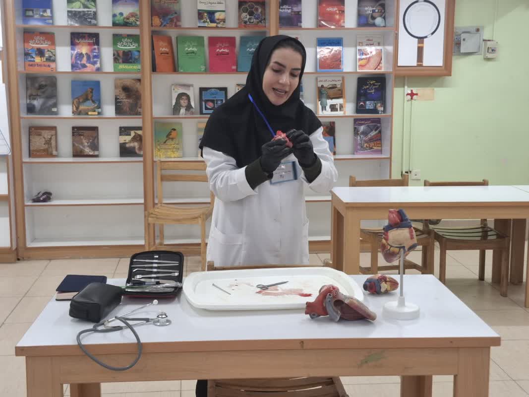 فعالیتهای مرکز ده اصفهان (مرکز علوم و نجوم) در هفته پژوهش