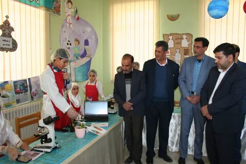 آیین گشایش نمایشگاه هفته پژوهش و تقدیر از پژوهشگران برتر ملی و استانی