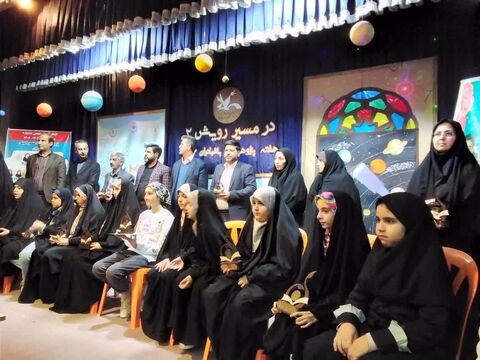 آیین گشایش نمایشگاه هفته پژوهش و تقدیر از پژوهشگران برتر ملی و استانی