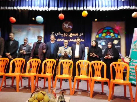 آیین گشایش نمایشگاه هفته پژوهش و تقدیر از پژوهشگران برتر ملی و استانی