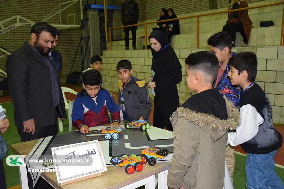 اولین رویداد فناورانه «ربو کانون» در لرستان برگزار شد