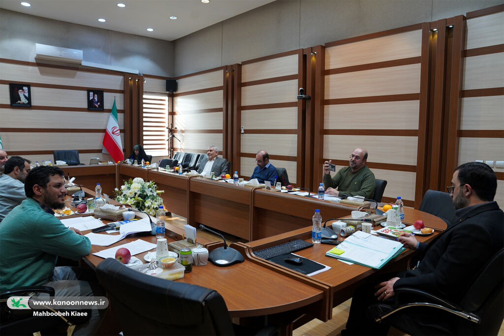 دغدغههای نویسندگان کودک درباره کانون پرورش فکری بررسی شد