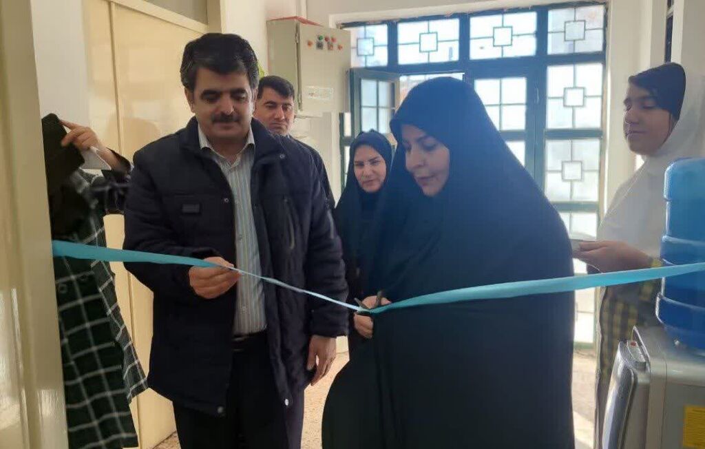 نمایشگاه آثار علمی وپژوهشی اعضاو کارکنان افتتاح شد