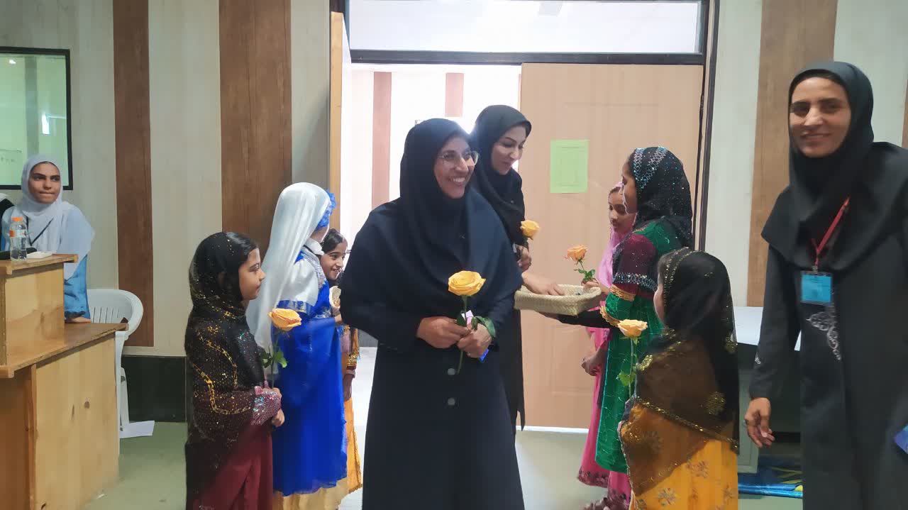 برگزیدگان مرحله شهرستانی بیست و ششمین جشنواره بینالمللی قصهگویی شهرستان سیریک معرفی شدند