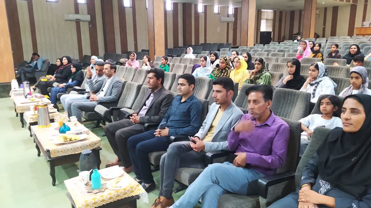 برگزیدگان مرحله شهرستانی بیست و ششمین جشنواره بینالمللی قصهگویی شهرستان سیریک معرفی شدند