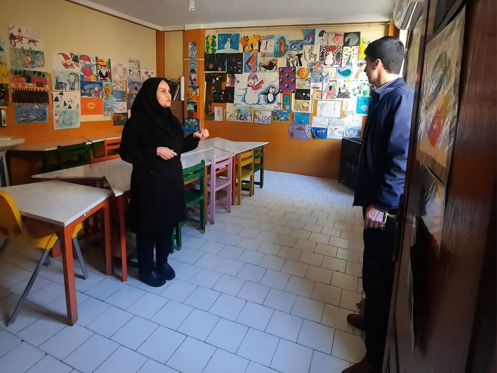 نشست هماندیشی سرگروه ادبیات آموزش و پرورش در کانون کرمانشاه